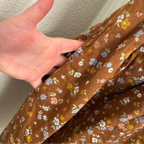 NotPerfectLinen NPL SYMI V-neck linen dress in beautiful floral pattern - Picture 4 of 9